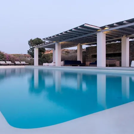 Mel - Exclusive In Paros * ליבדיה