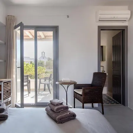 Mel - Exclusive In Paros * ליבדיה