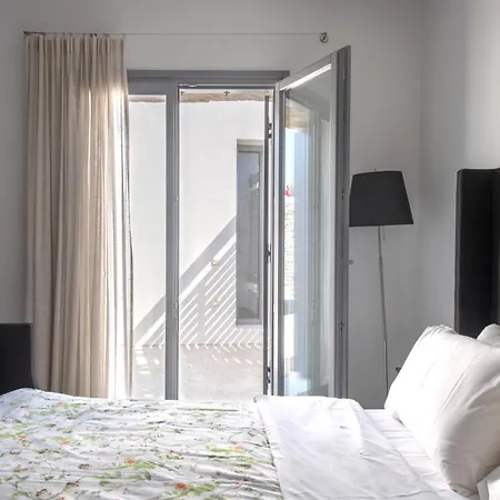 Mel - Exclusive In Paros Livadia (Paros)